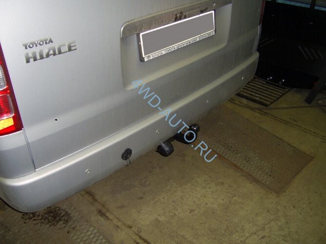 Фаркоп Baltex 24193112 на Toyota Hiace 2005-2019, Toyota Regius Ace 2005-2019 без подрезки бампера, тип шара: A | Нагрузки: 2000/50 кг