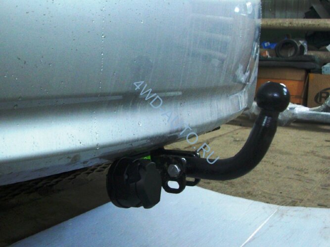 Фаркоп Leader Plus T117-A на Toyota Corolla E150, седан, с 2007 по 2013 г.в. E160, седан, с 2013 по 2019 г.в.
