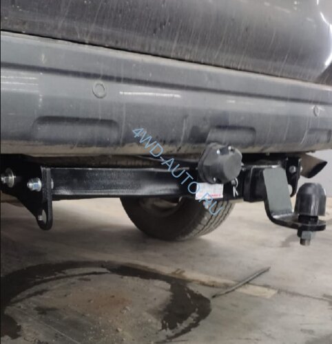 Фаркоп Уникар на Lexus GX 470, Toyota Land Cruiser 120, 150 с 2002 г/в (шар E)