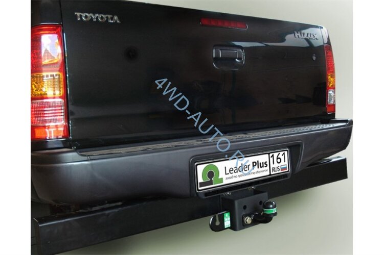 Фаркоп Leader Plus T121-F на Toyota Hilux с 2015г