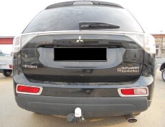 Фаркоп Трейлер 7140 Mitsubishi Outlander 2012- . Требуется подрезка бампера. Тип шара: A. Нагрузки: 1200/60 кг.