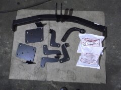 Фаркоп Трейлер 7140 Mitsubishi Outlander 2012- . Требуется подрезка бампера. Тип шара: A. Нагрузки: 1200/60 кг.