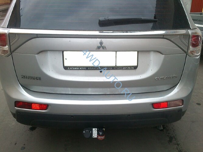 Фаркоп Avtos MI 25 для MITSUBISHI Outlander 2012- . Требуется подрезка бампера. Тип шара: A. Нагрузки: 1500/75 кг.