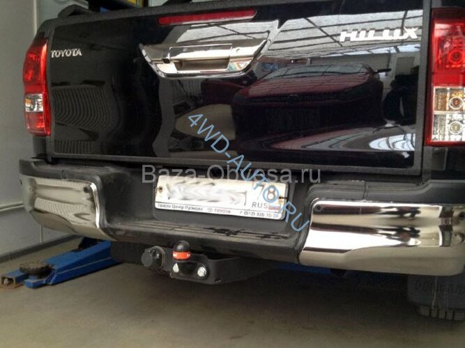 Фаркоп Bosal 3093-F на Toyota Hilux с 2015г без отбойного бруса