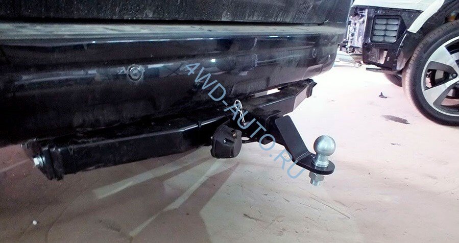 Фаркоп Bizon FA 0602-E на Land Cruiser Prado 120/150, Lexus GX 470 J120 2003-2009 без подрезки бампера. Нагрузки 3300/120 кг. Под американский квадрат