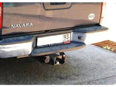 Фаркоп Bosal 4360-F на Nissan Navara D40, с 2005 по 2015 г.в (со ступенькой)