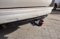 Фаркоп Bosal 3062-A на Toyota Land Cruiser Prado 150. Без подрезки бампера