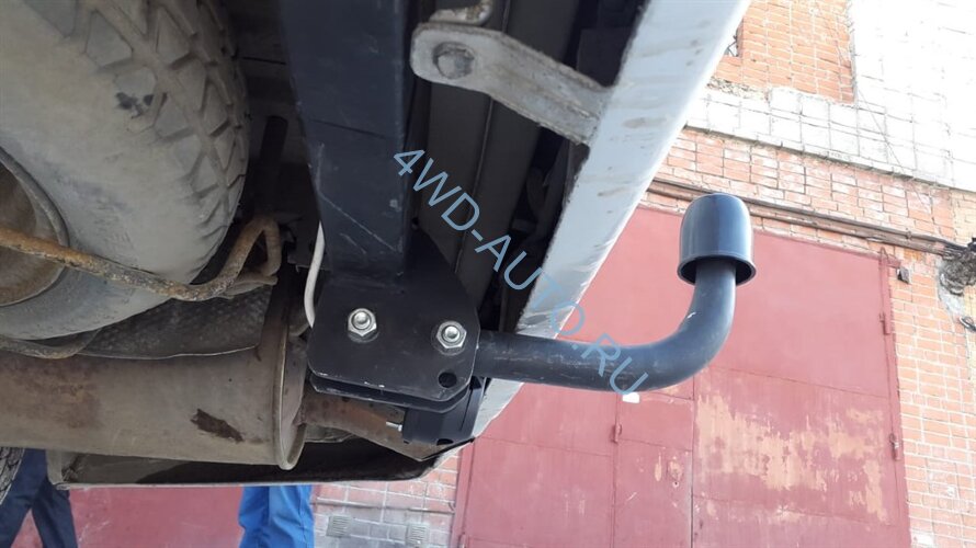 Фаркоп 4WD-AUTO TAlp02-08  на Toyota Alphard 2002-2008 правый руль
