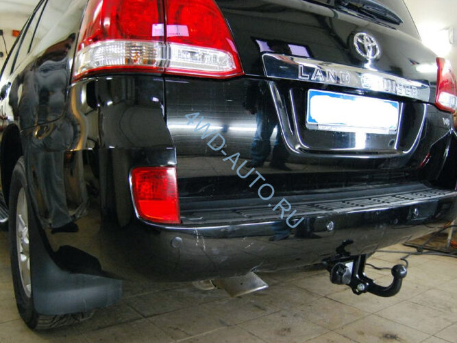 Фаркоп Imiola T/039 на Toyota Land Cruiser 200 с 2007 г/в