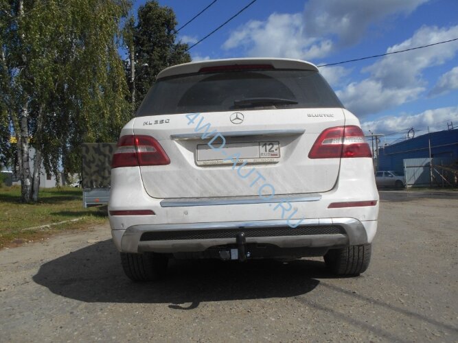 Фаркоп IMIOLA M.043 на Mercedes M-Class w164 2005-2012, Mercedes ML-Class w166 2012-2015, Mercedes GLE-Class w166 2015-. Тип шара: A. Нагрузки: 3500/135 кг. электрика в комплекте