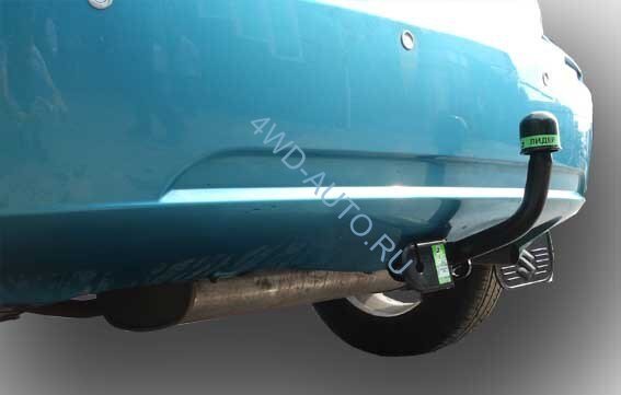 Фаркоп Leader Plus S404-A Suzuki SX4 хетчбек (2WD, 4WD) 2006-2013. Требуется вырез в бампере. Нагрузки 1000/75 кг. 