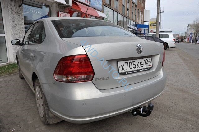 Фаркоп Трейлер 9130 Volkswagen Polo седан  с 2010 г.в. Требуется подрезка бампера. Тип шара: A. Нагрузки: 1000/50 кг.