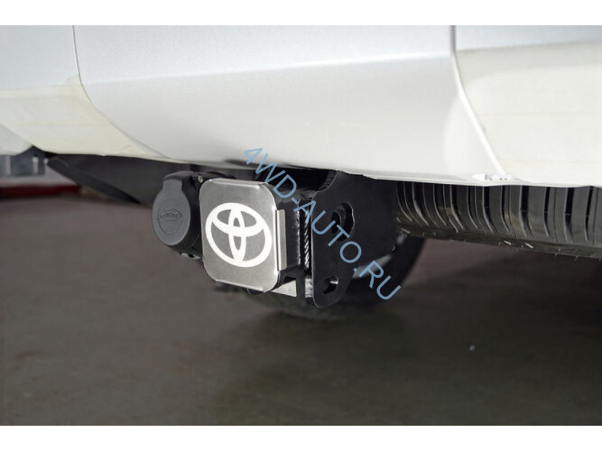 Фаркоп ТСС TCU00287 на Toyota Land Cruiser 300 с 2021 г/в