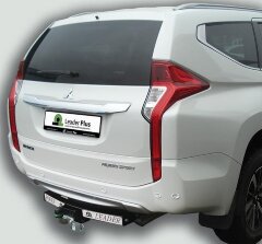 Фаркоп Leader Plus M115-F(N) Mitsubishi Pajero Sport 2 2008-2016, Mitsubishi Pajero Sport 3 2016- (с нержавеющей пластиной) Без выреза бампера. Нагрузки 2000/100 кг.  (замена для M110-F(N), снятого с производства).