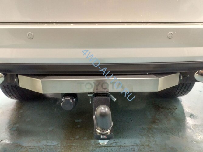 Фаркоп ТСС TCU00099N на Toyota Fortuner с 2017 г/в (надпись Toyota, шар тип "E" нержавейка)