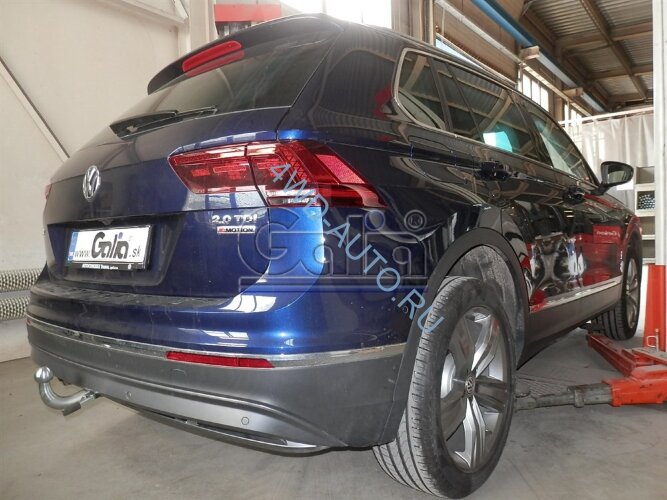 Оцинкованный фаркоп Galia V069C на Volkswagen Tiguan с 2007 по 2015, с 2016 г/в, Audi Q3 2011-2019 г/в | Быстросъёмный горизонтальное крепление